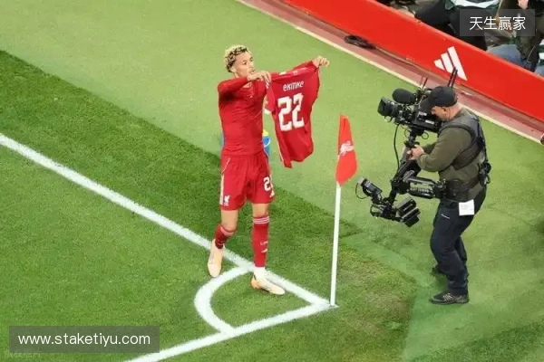 埃基蒂克:期待重回马赛主场踢球,那里有着难以置信的球迷